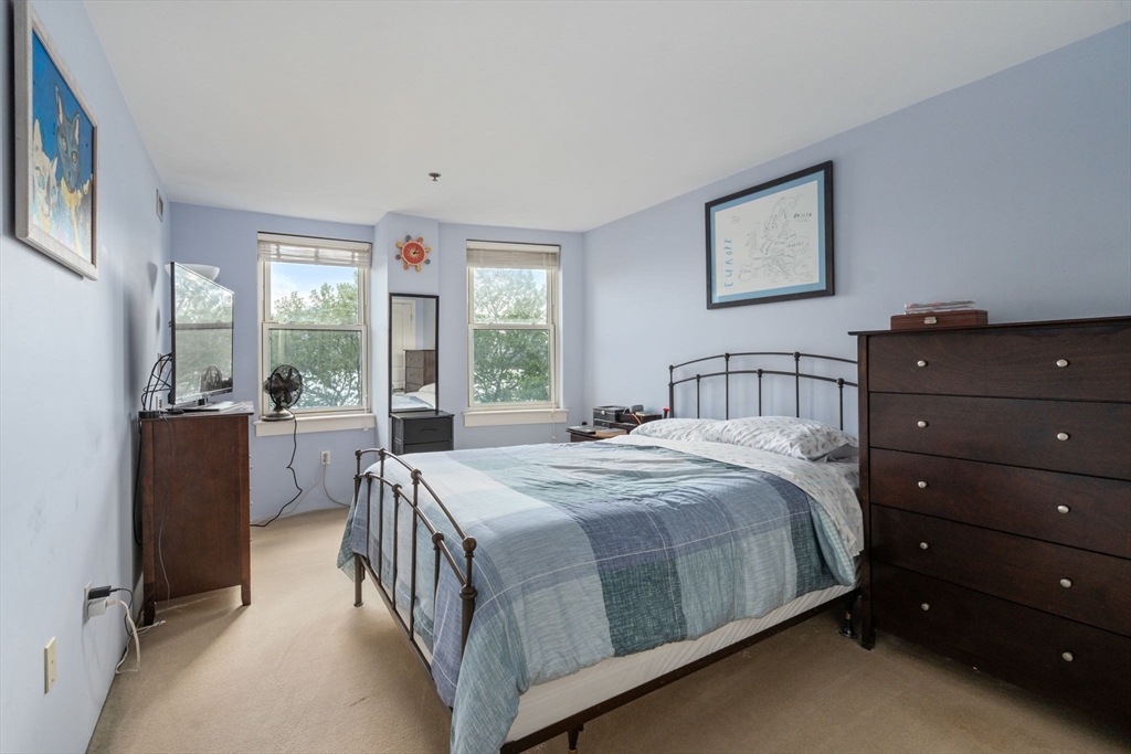 113 Sumner St 32