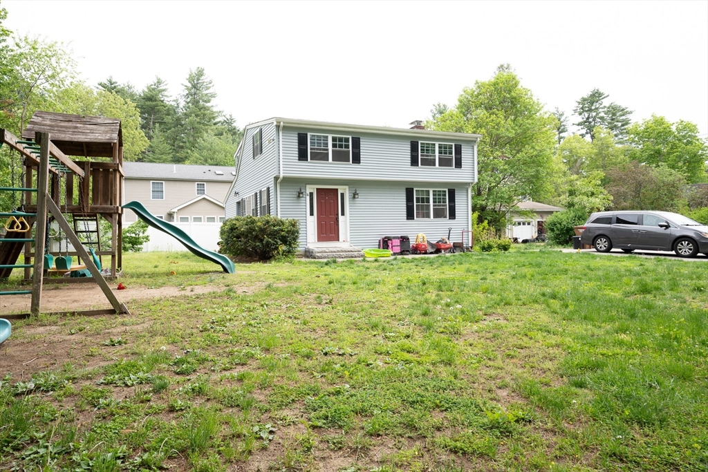 16 Richard Ave