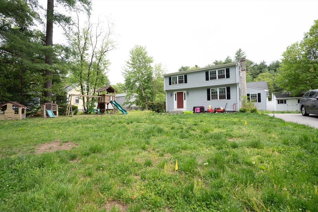 16 Richard Ave