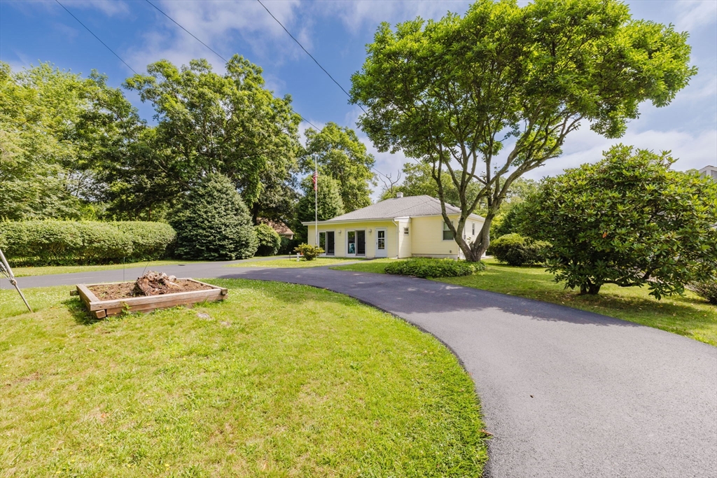 380 Crandall Rd