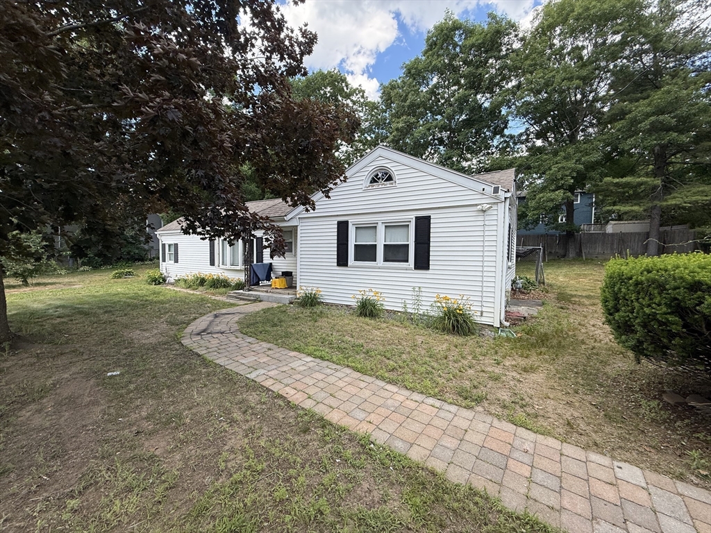 44 Glenside Ave