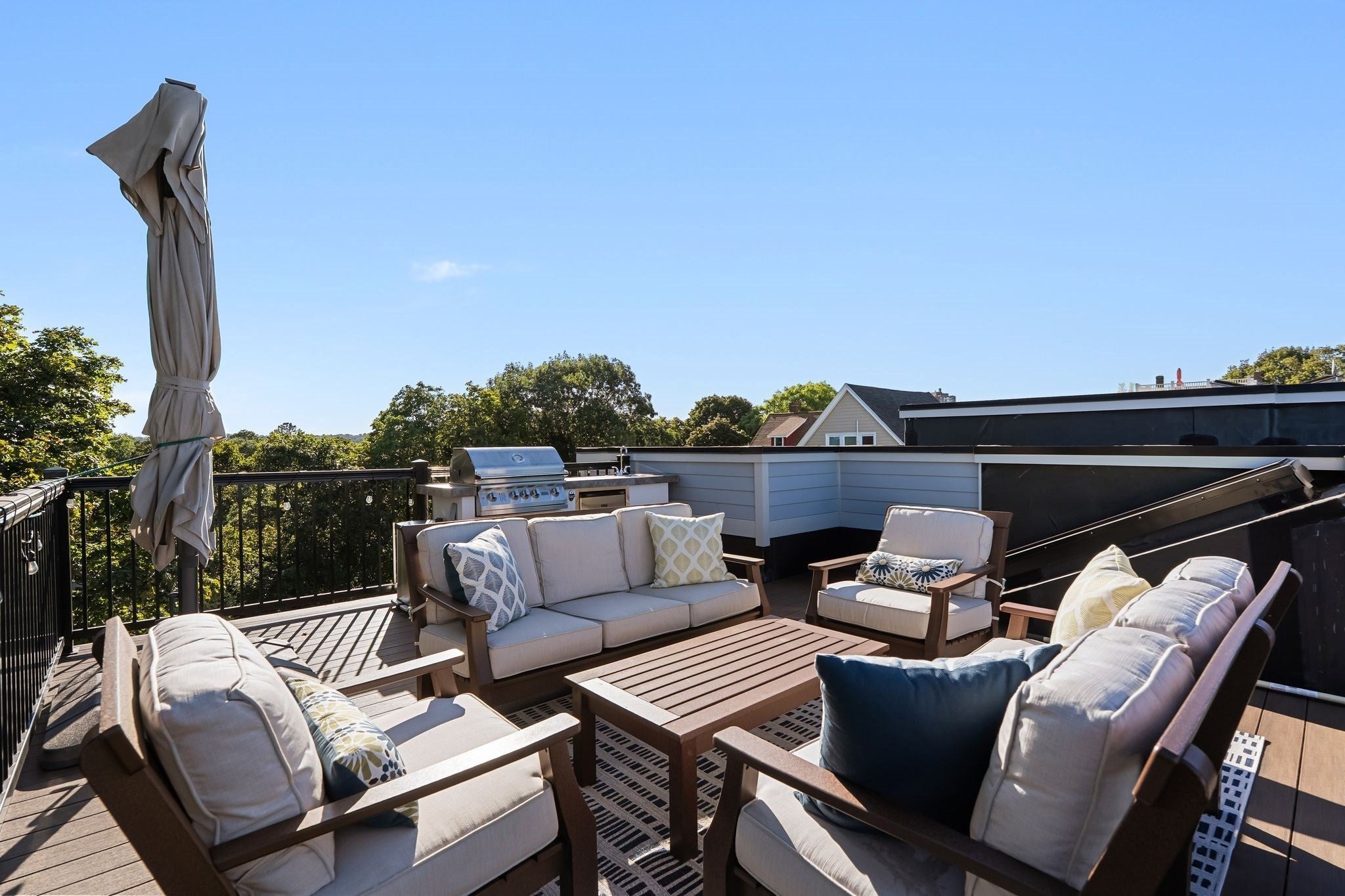 73C Sheridan St. 3