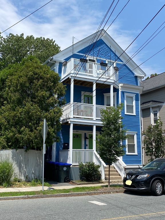 202 Rochambeau Ave 2