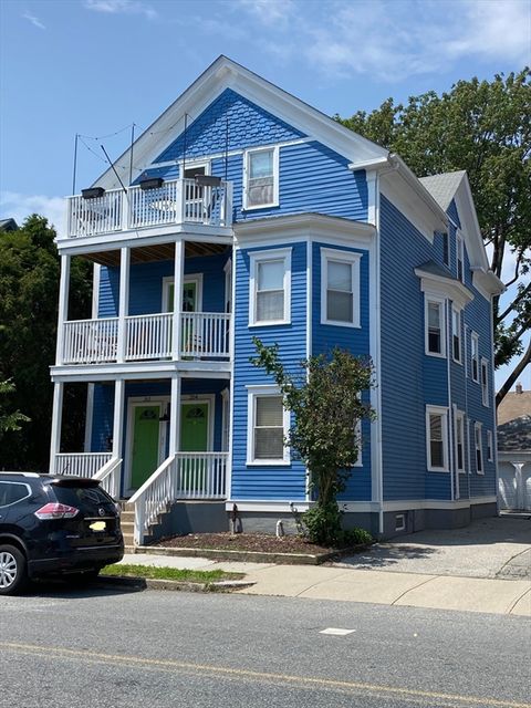 202 Rochambeau Ave 2 Providence RI 02906
