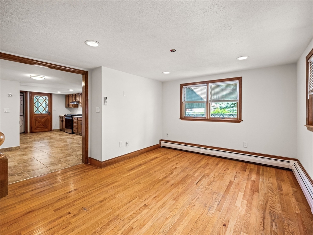 352R Somerville Avenue