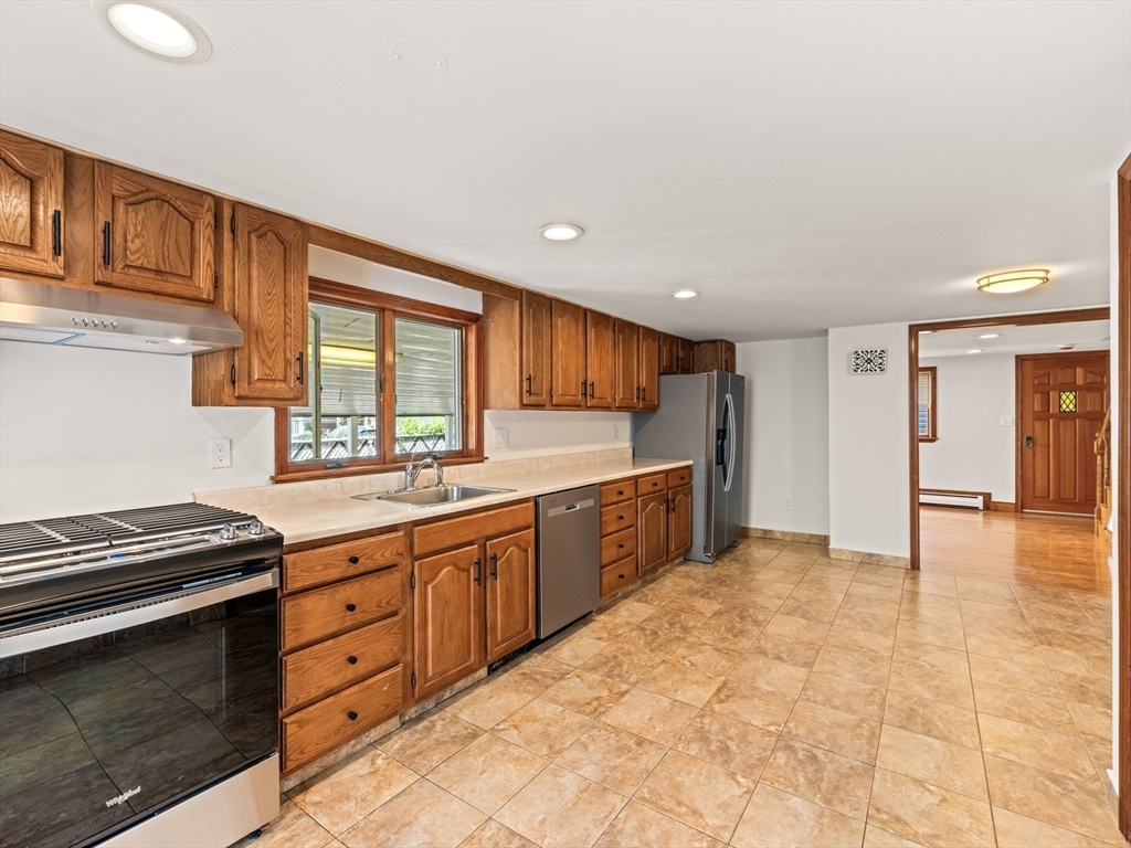 352R Somerville Avenue