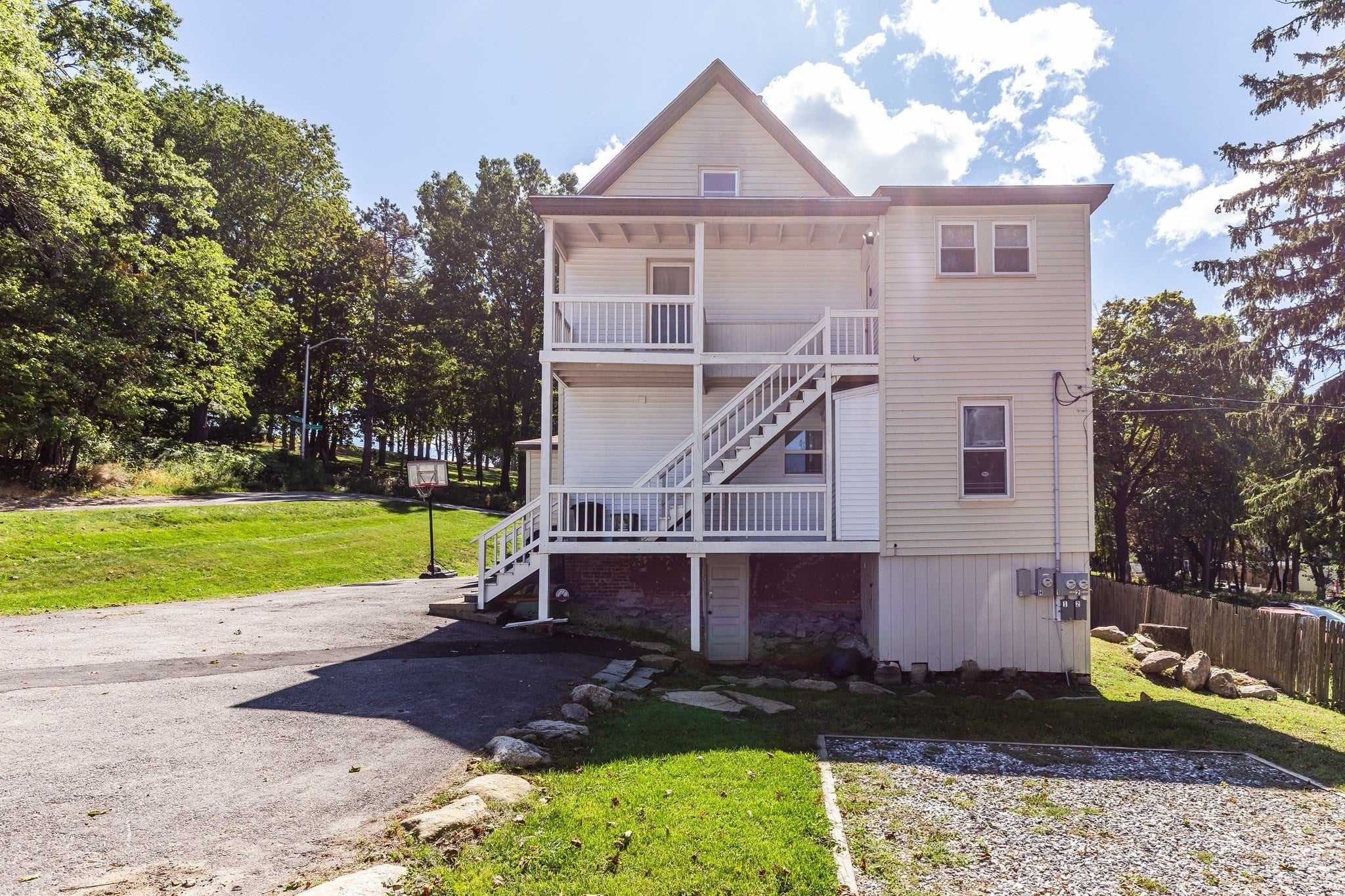35 Mckinley RD, Worcester, MA, 35 Mckinley RD, Worcester, MA Photo #4