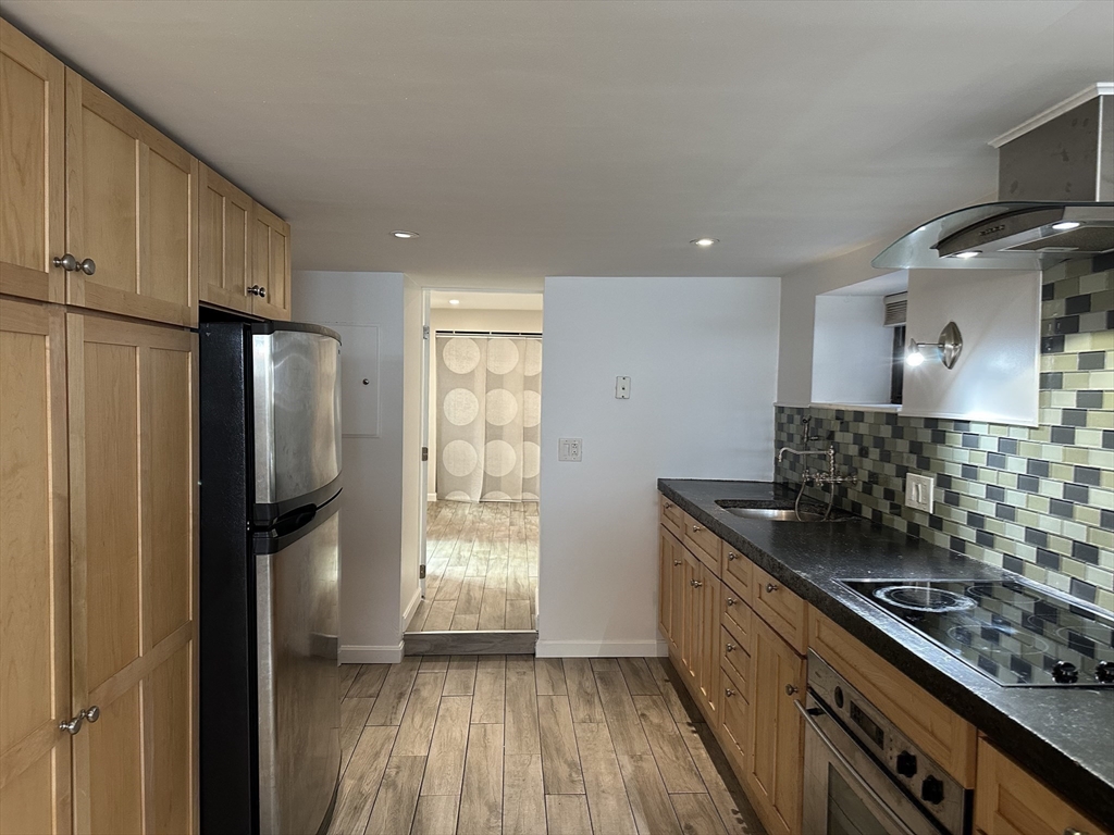 92 Green St 1