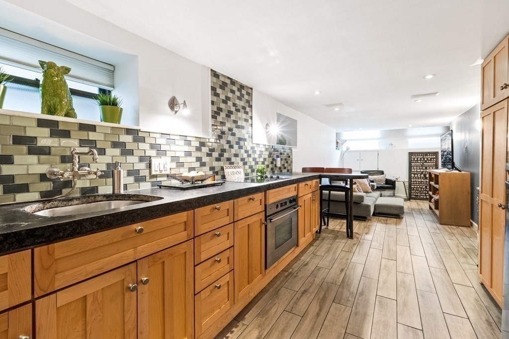 92 Green St 1