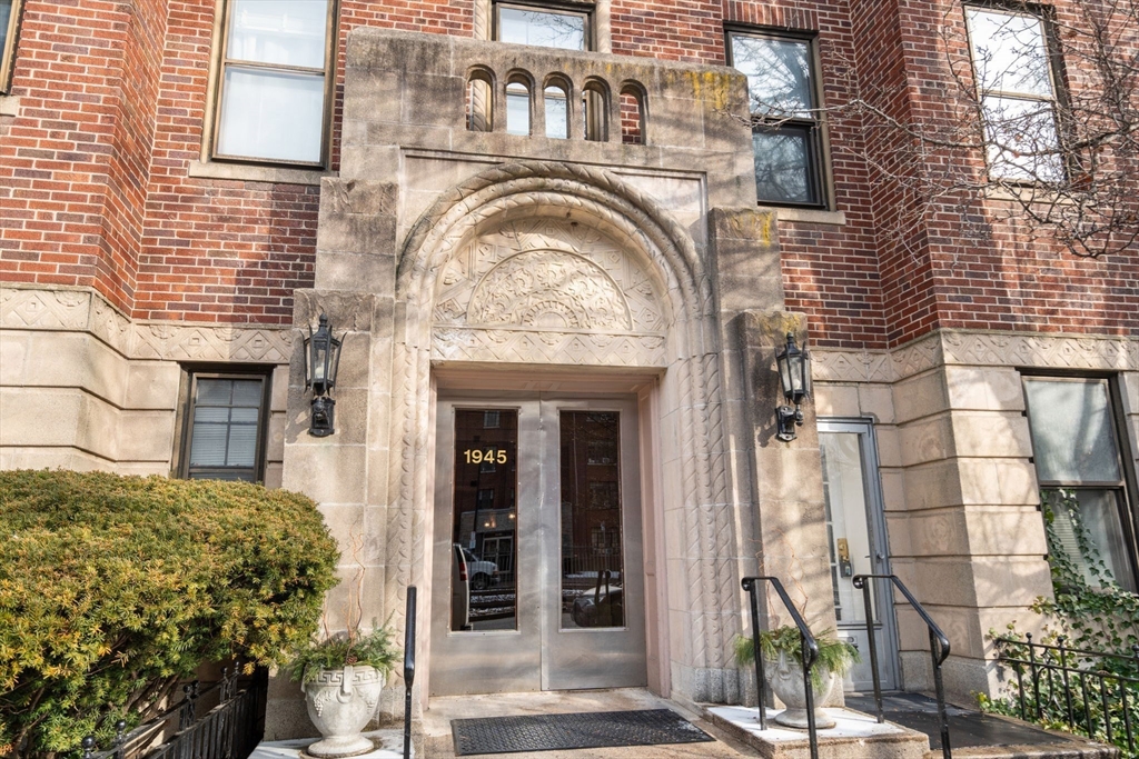 1945 Commonwealth Avenue 4