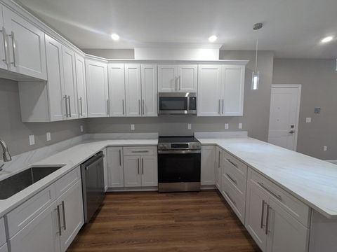 13 Nahant Street 4C Lynn MA 01902