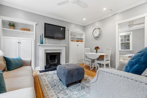 Photo of 12a Melrose St #3, Boston, MA 02116 (MLS # 73510571)
