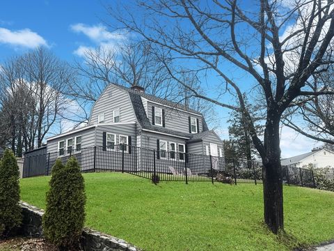 69 Garrison Ave Worcester MA 01606