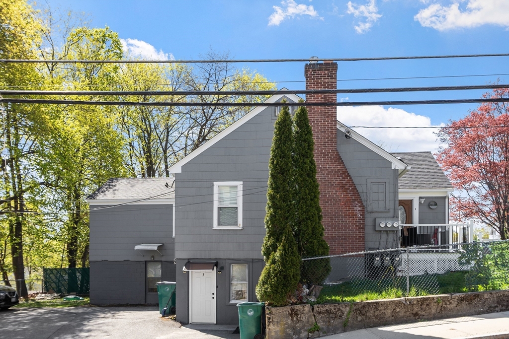 159 East St