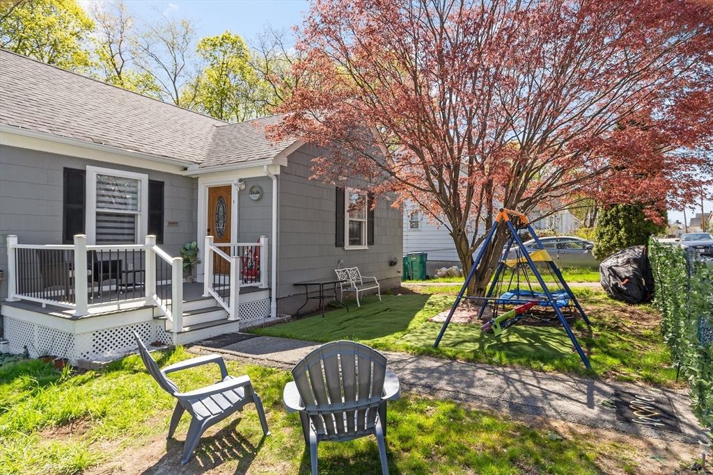 159 East St
