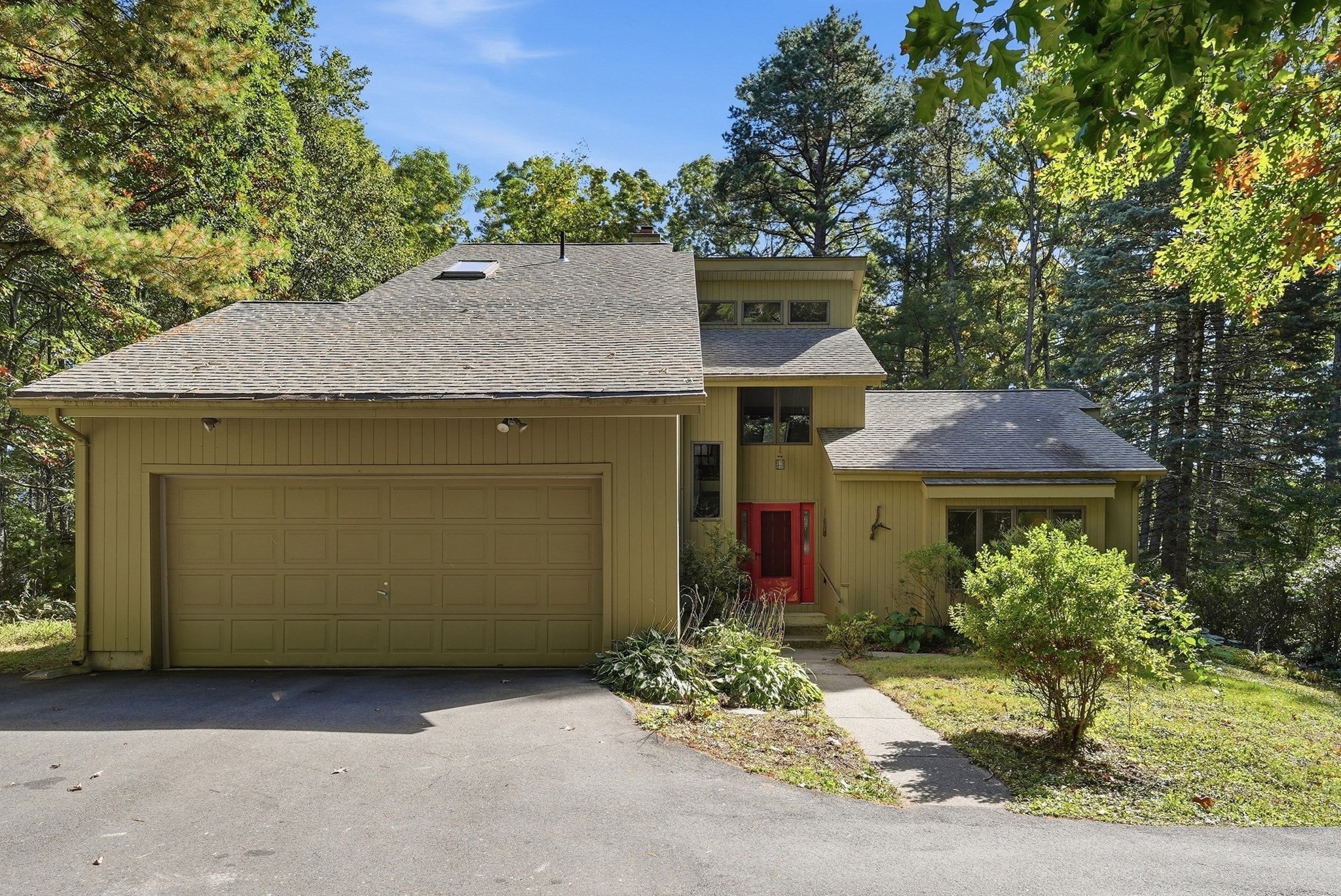 127 Pleasant St, Southampton, MA Photo #1
