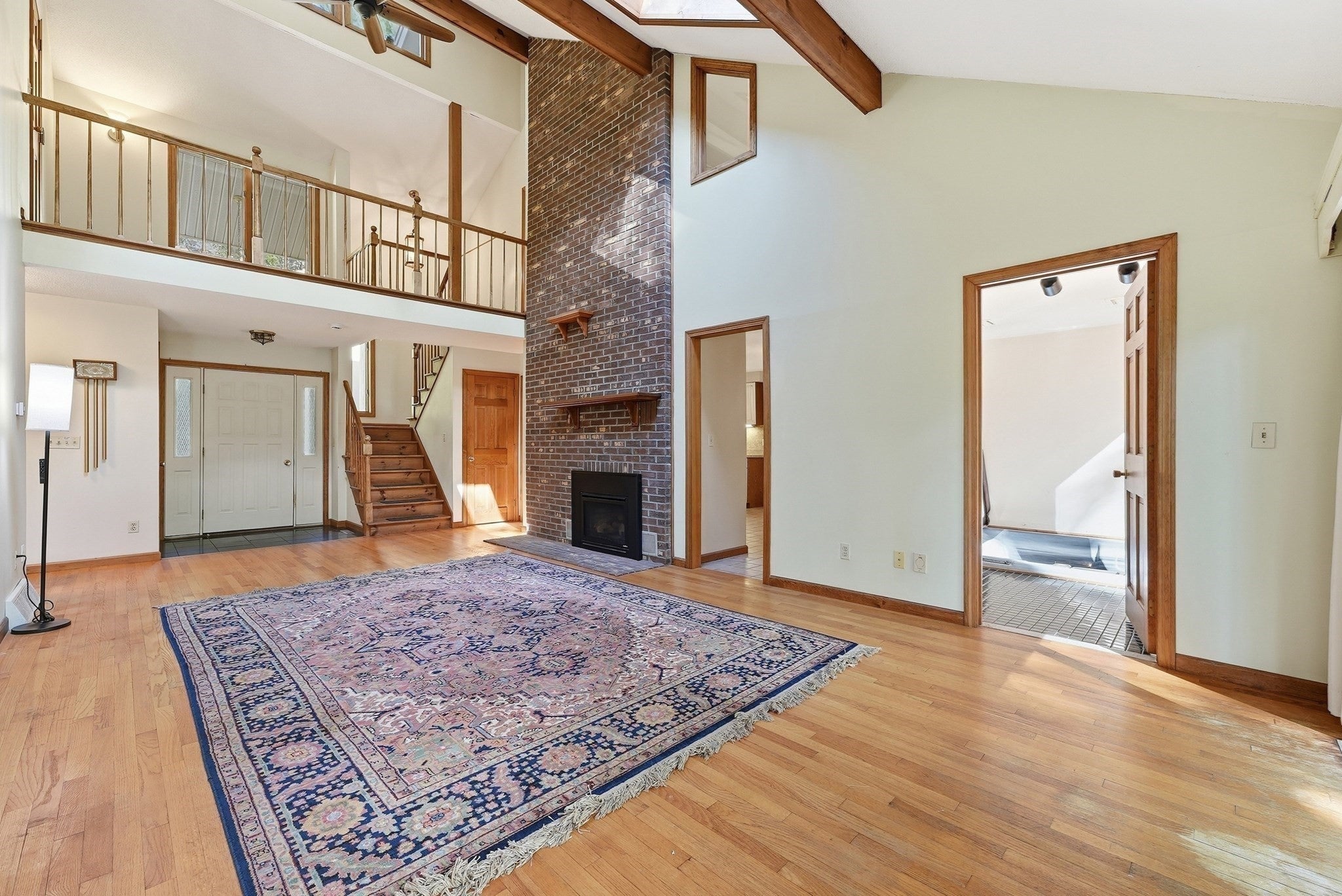 127 Pleasant St, Southampton, MA Photo #12