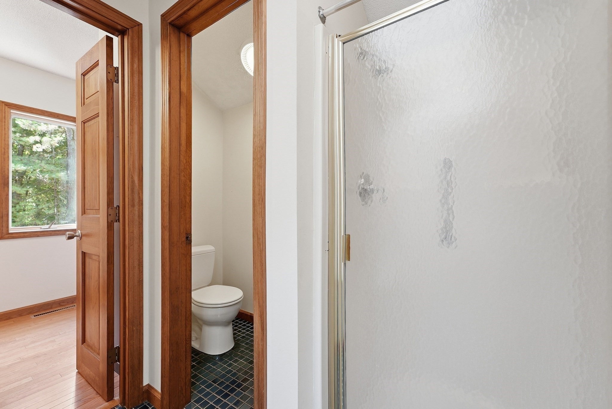 127 Pleasant St, Southampton, MA Photo #25