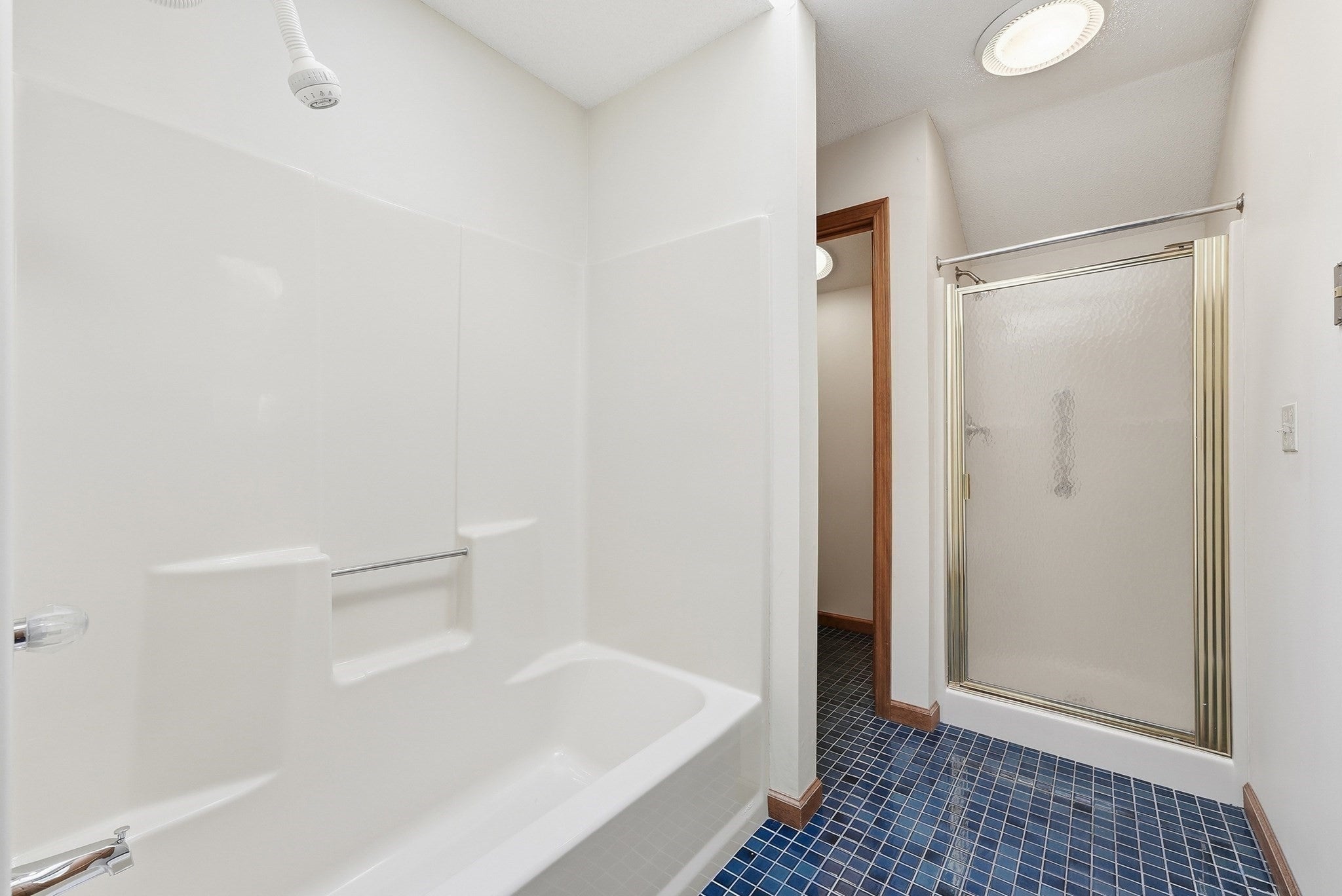 127 Pleasant St, Southampton, MA Photo #21