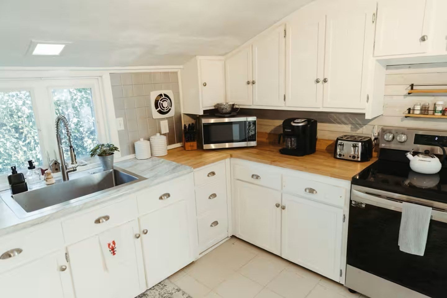 3 Locust St. Ext
