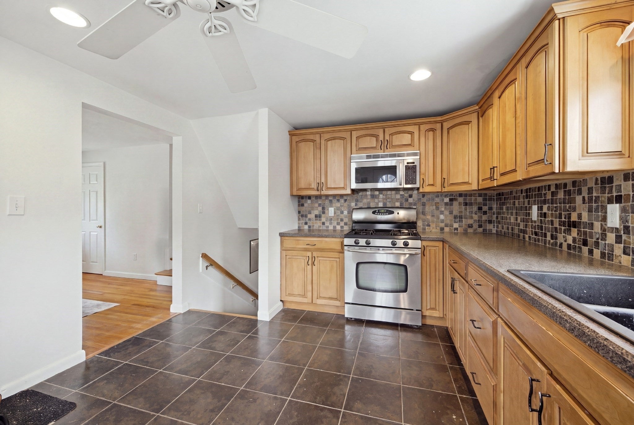 180 River St, Billerica, MA, 180 River St, Billerica, MA Photo #6