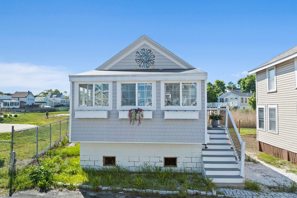 12 Moreland Ave