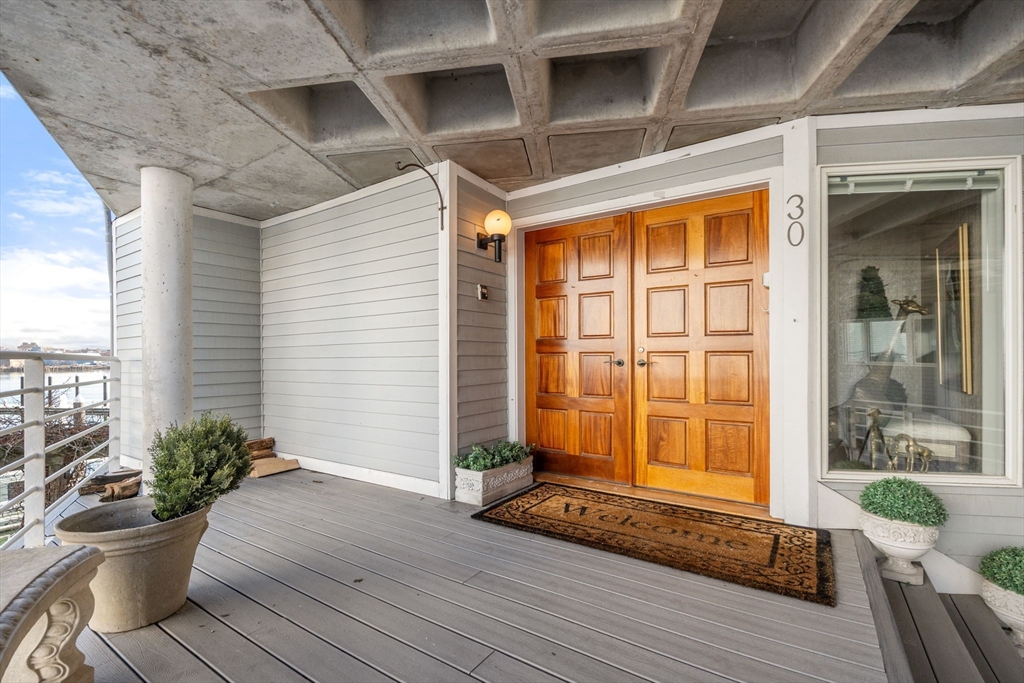 30 Constellation Wharf 30