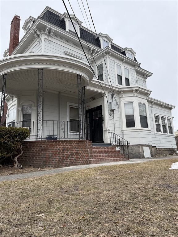 229 Jackson St
