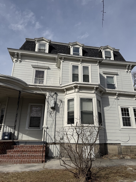 229 Jackson St