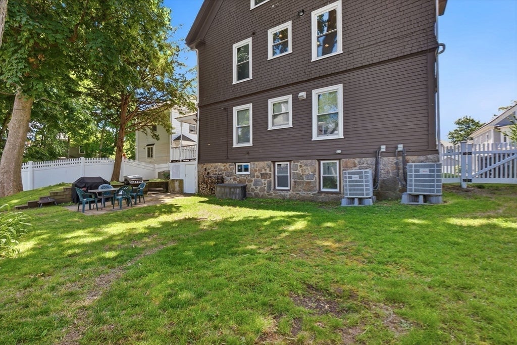 32 Ocean St, Beverly, MA, 32 Ocean St, Beverly, MA Photo #36