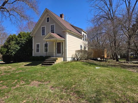 711 Ware Street Mansfield MA 02048