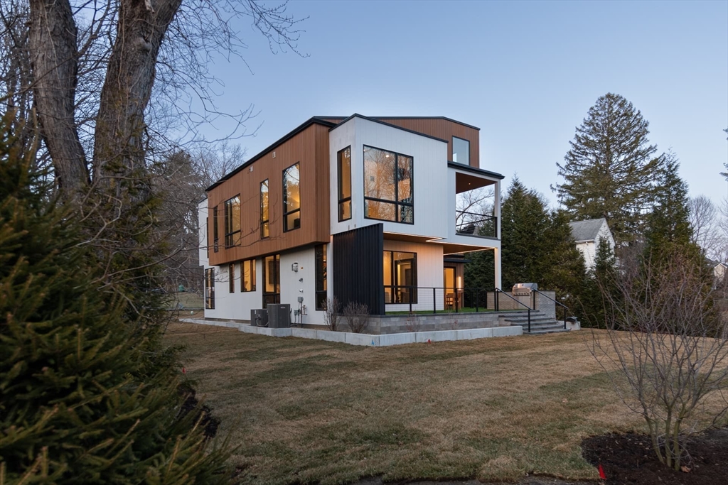 MLS: 73351555