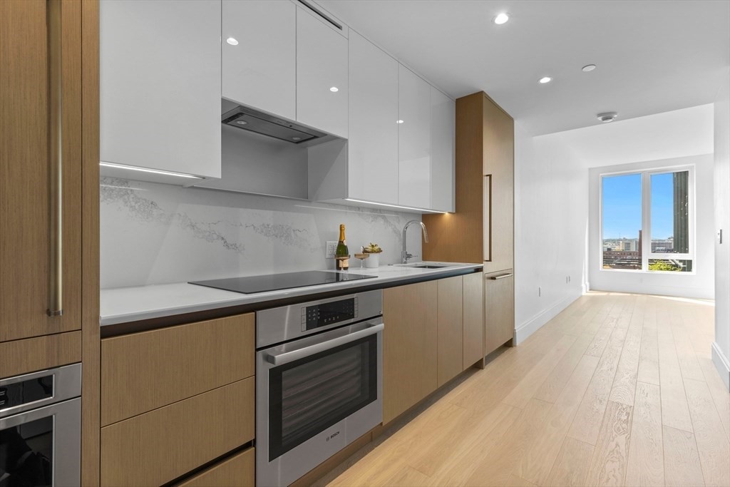 380 Harrison Ave 1005