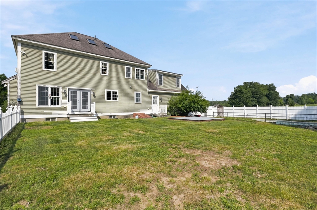 40 Elmwood Street