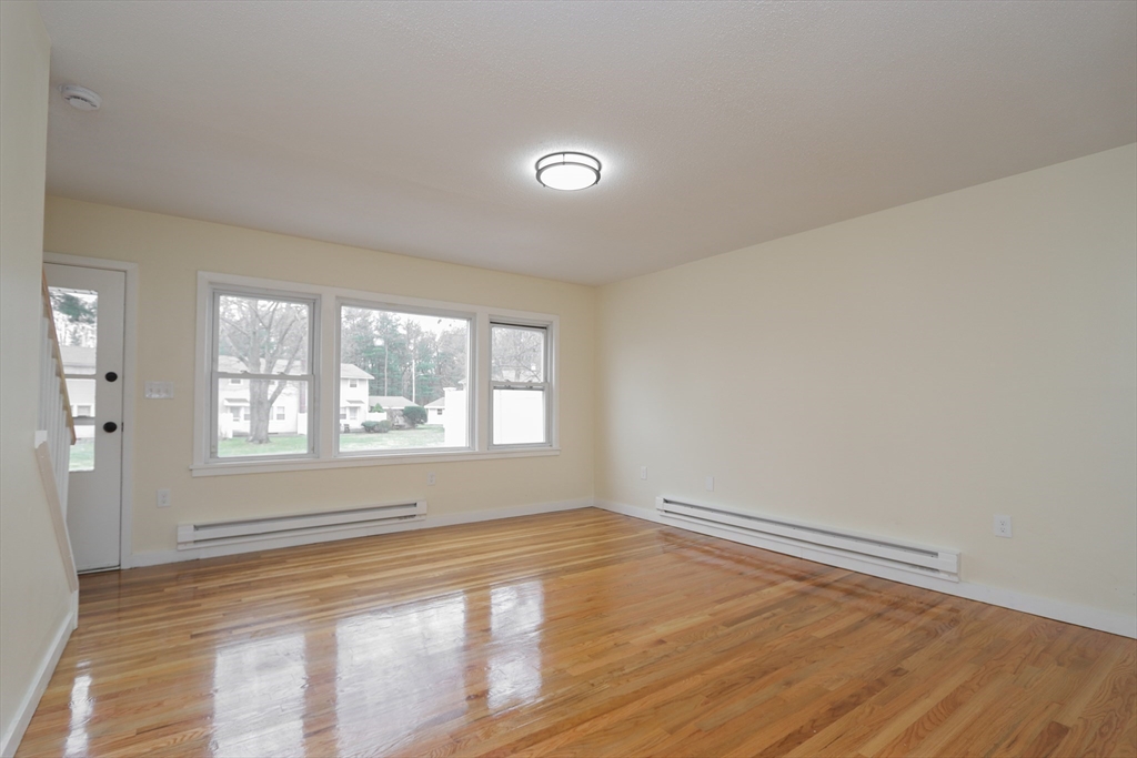 72 Honeysuckle Dr 72