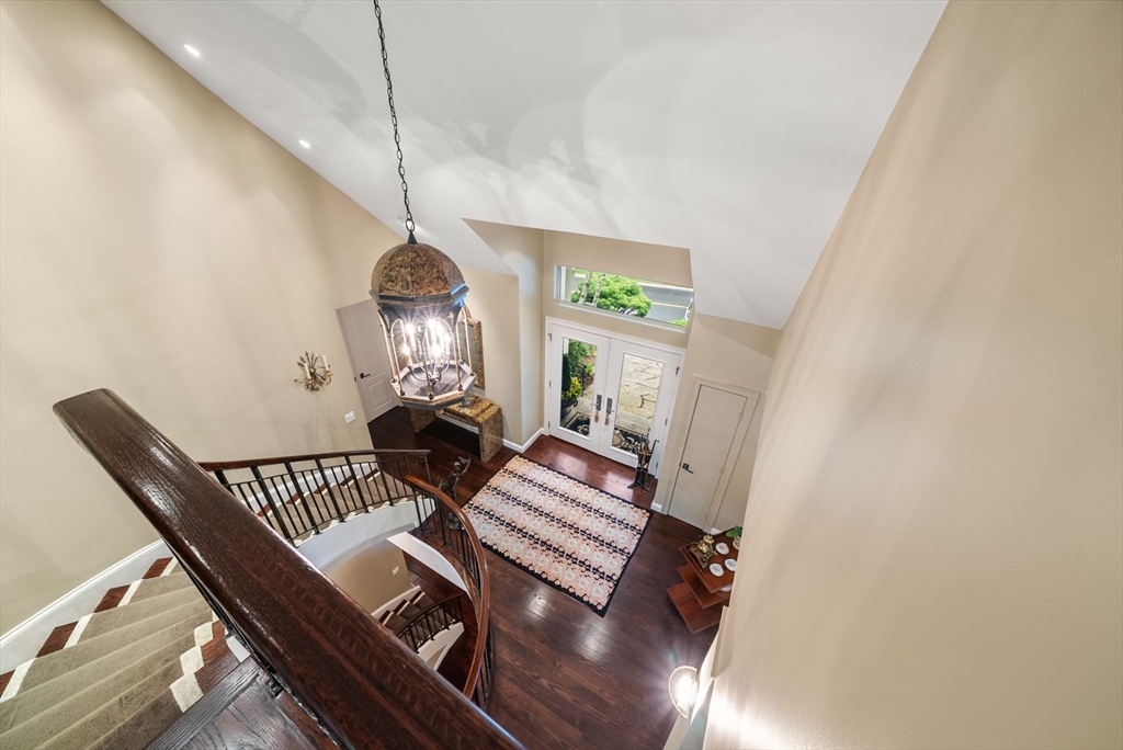 18 Southpoint Lane