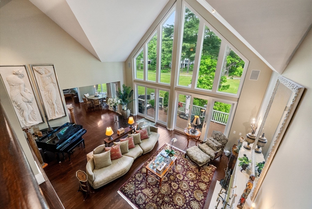 18 Southpoint Lane