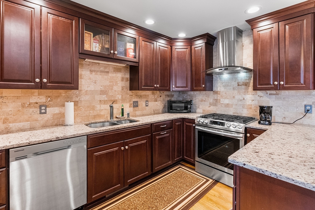172 Bright St 3