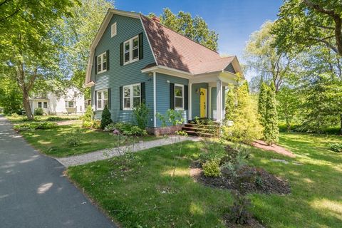 Photo of 138 North Main ST, Deerfield, MA 01373 (MLS # 73533892)