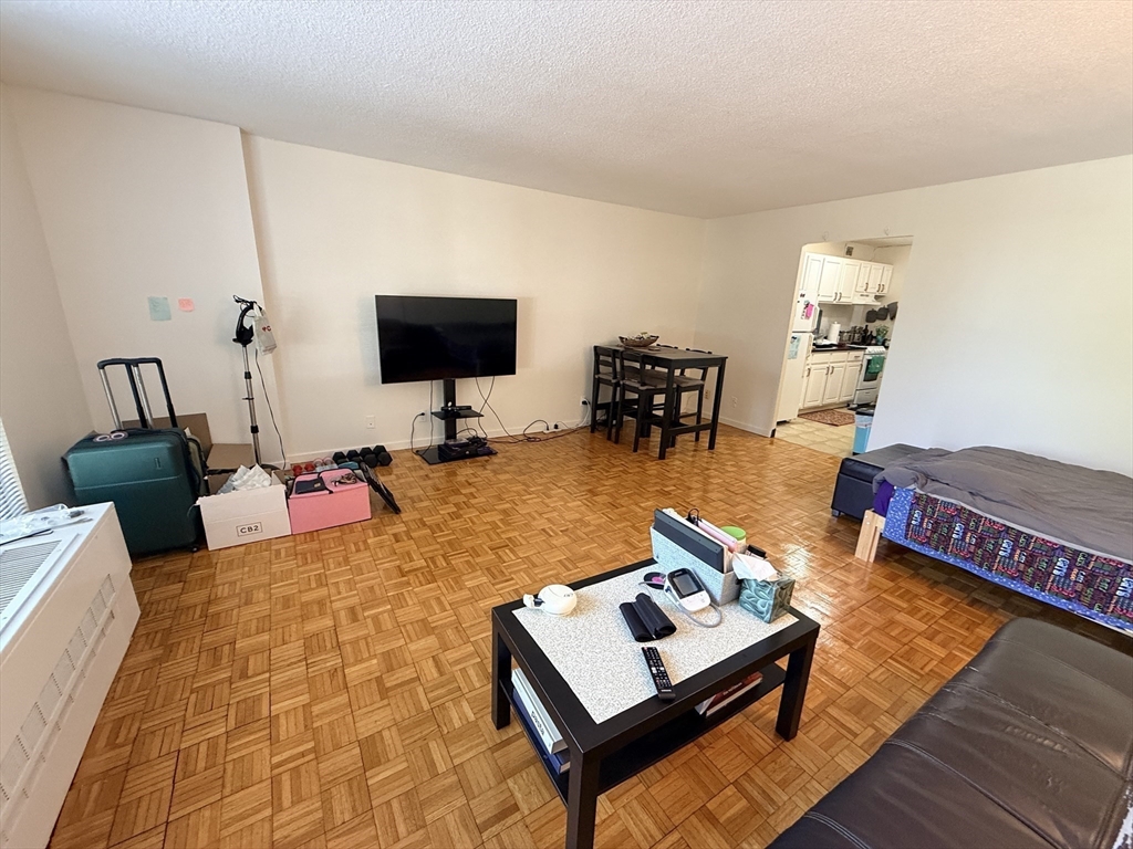 44 Washington St 207