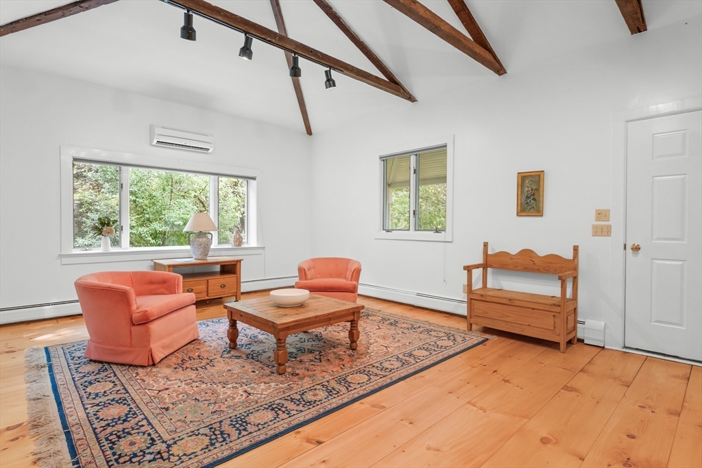 27 Long View Dr