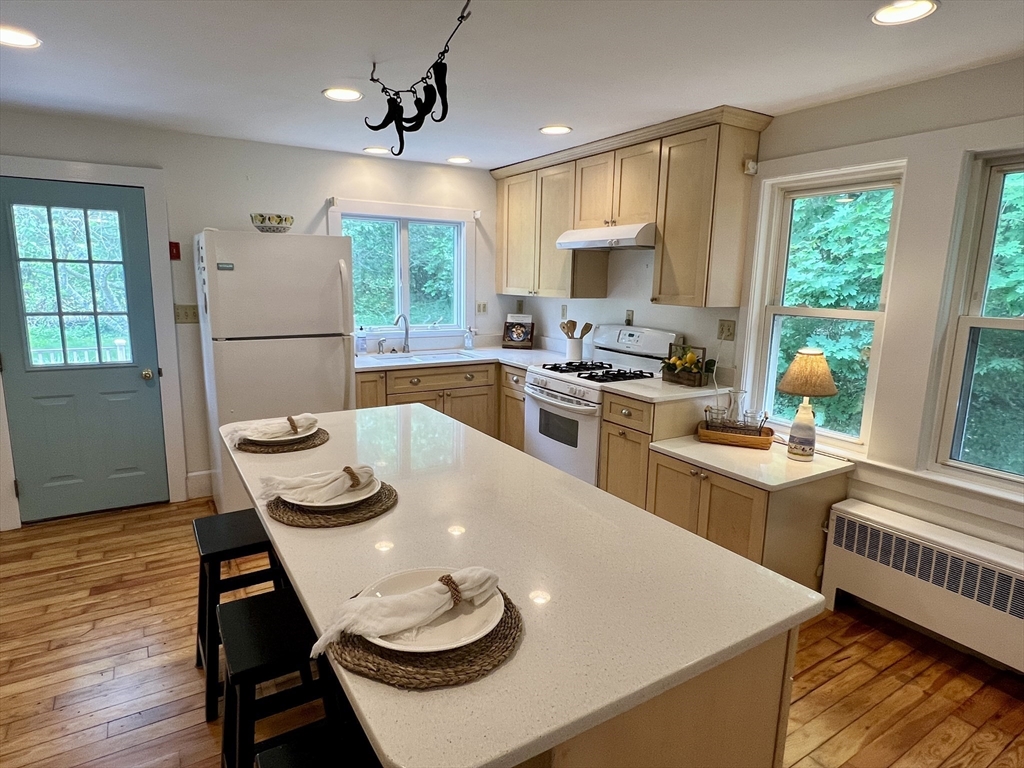 27 Long View Dr