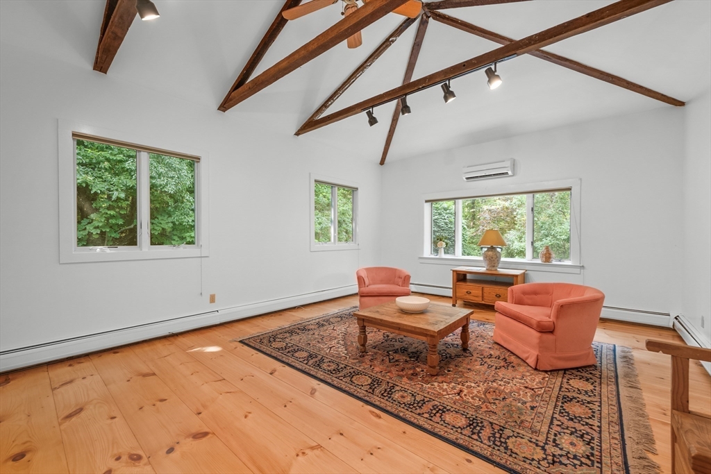 27 Long View Dr