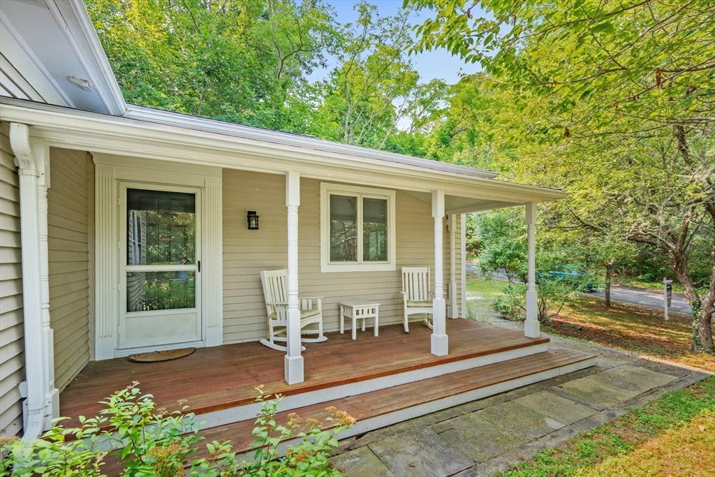 27 Long View Dr
