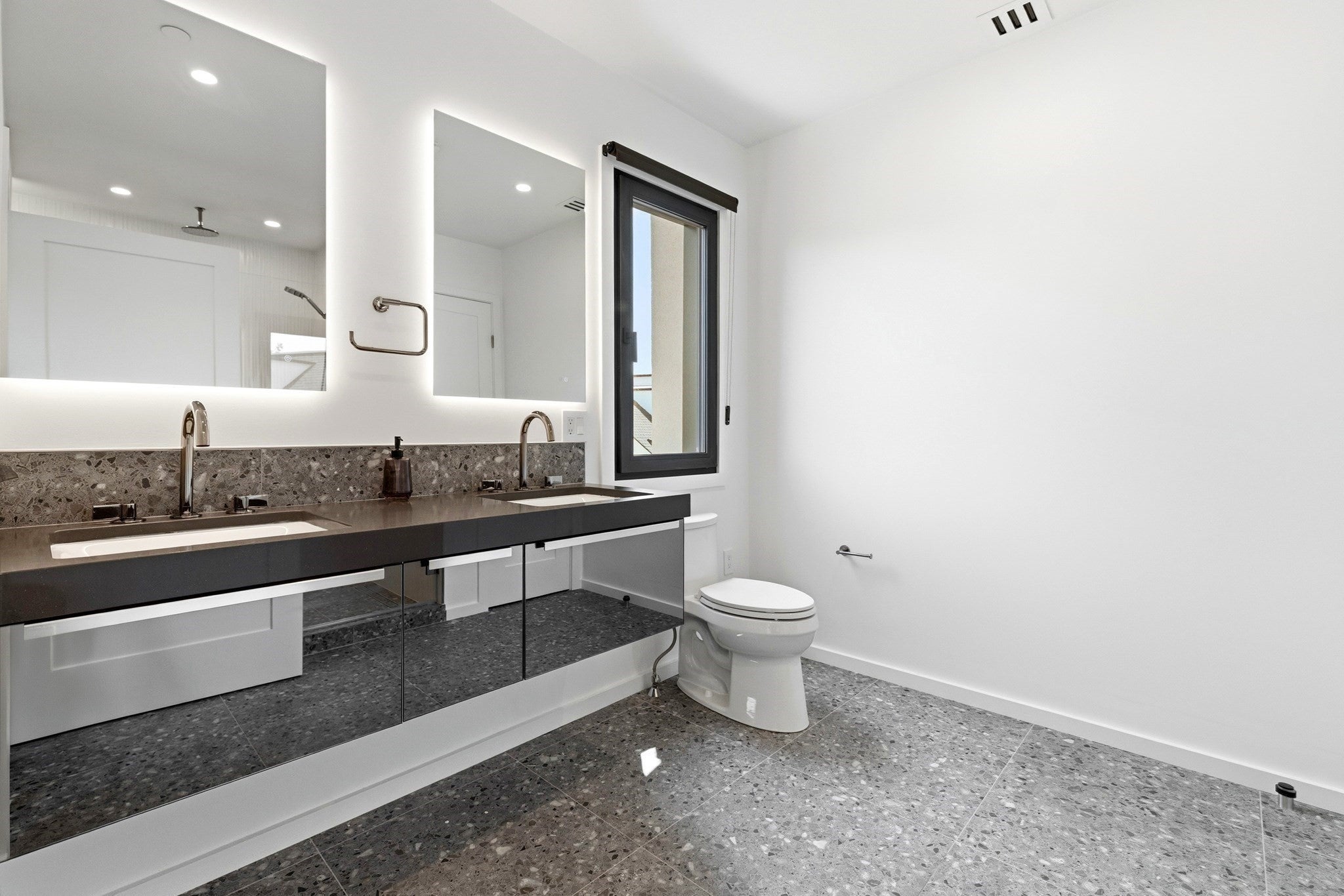 9 Algonquin RD #TH, Newton, MA, 9 Algonquin RD #TH, Newton, MA Photo #16