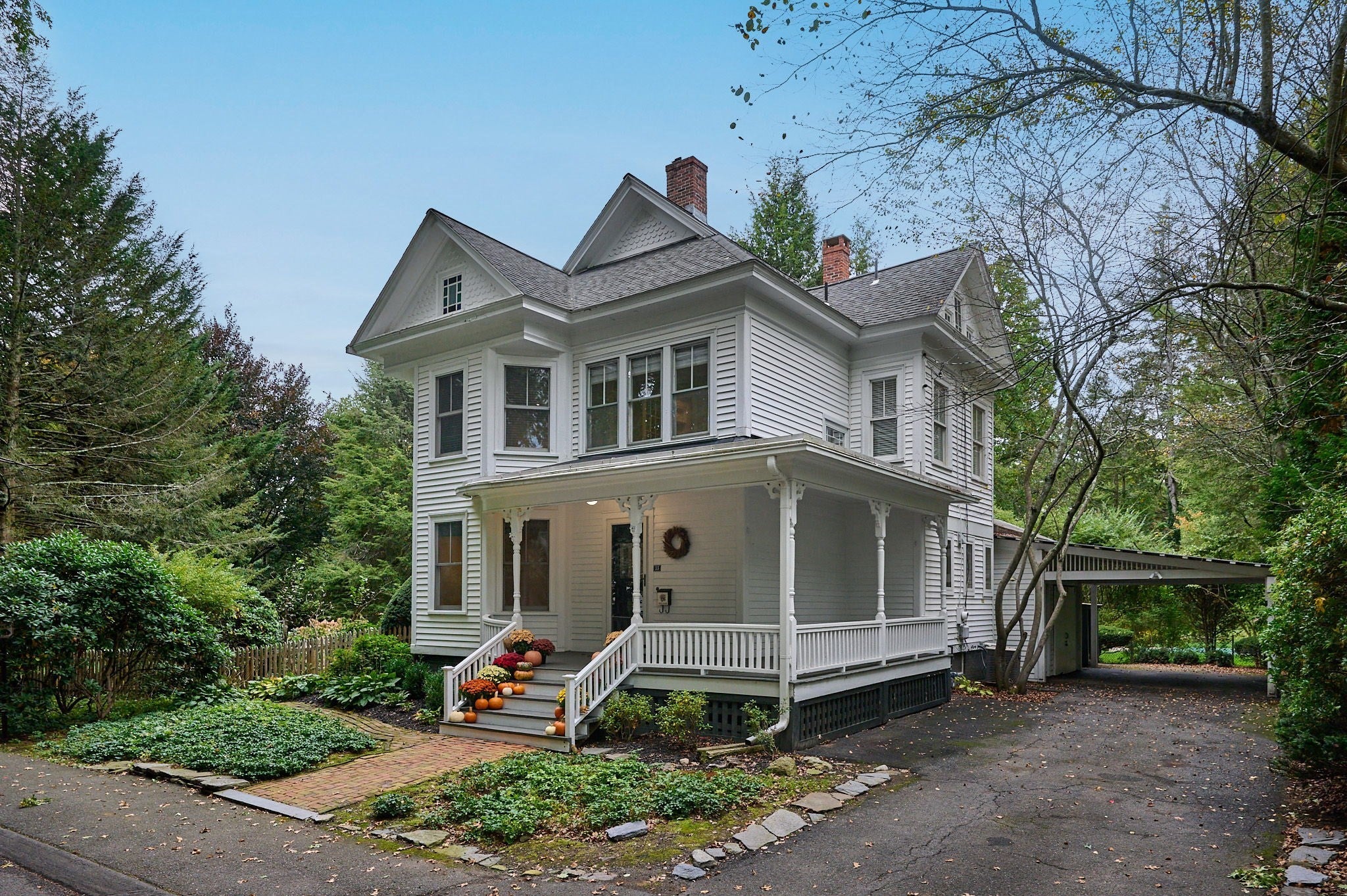 33 Gaylord St