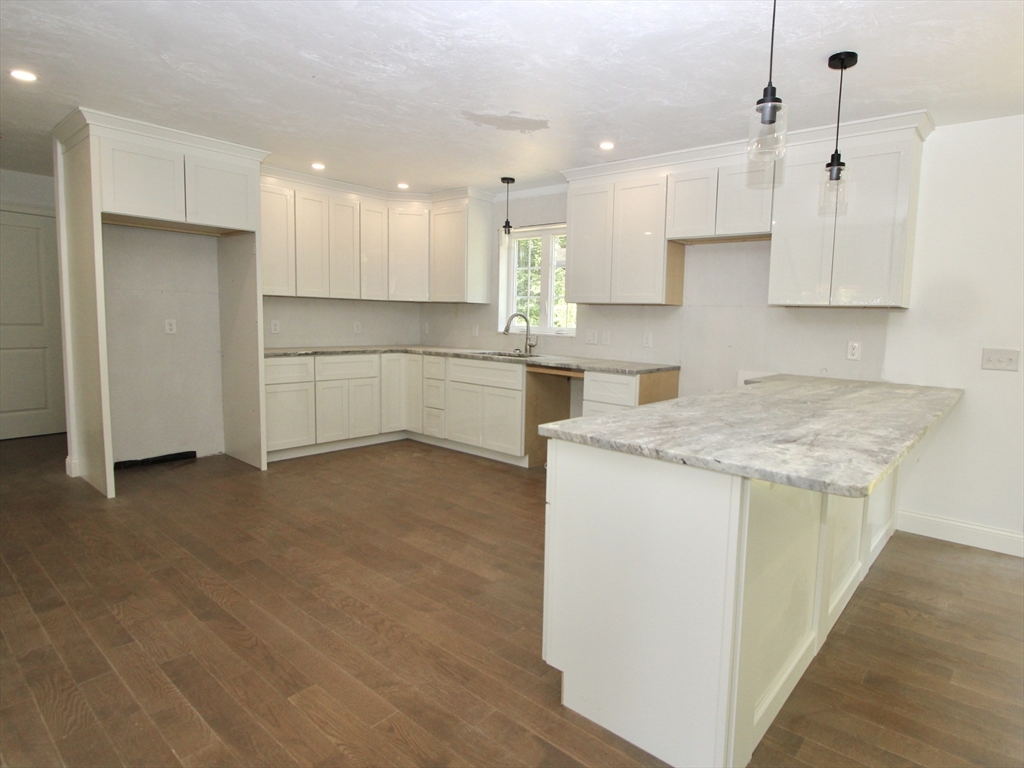2 Tupelo Dr