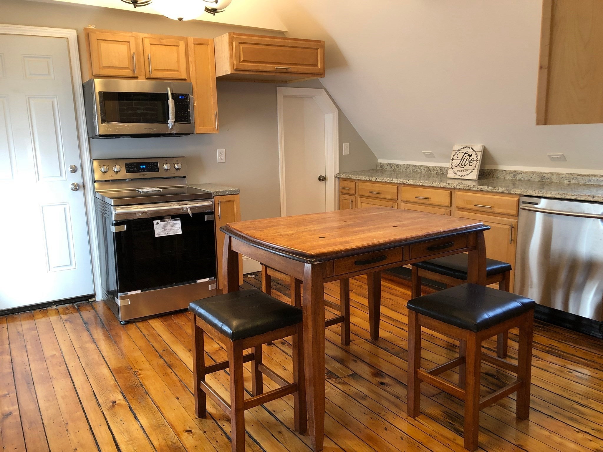 107 Boston Street #3, Salem, MA, 107 Boston Street #3, Salem, MA Photo #1