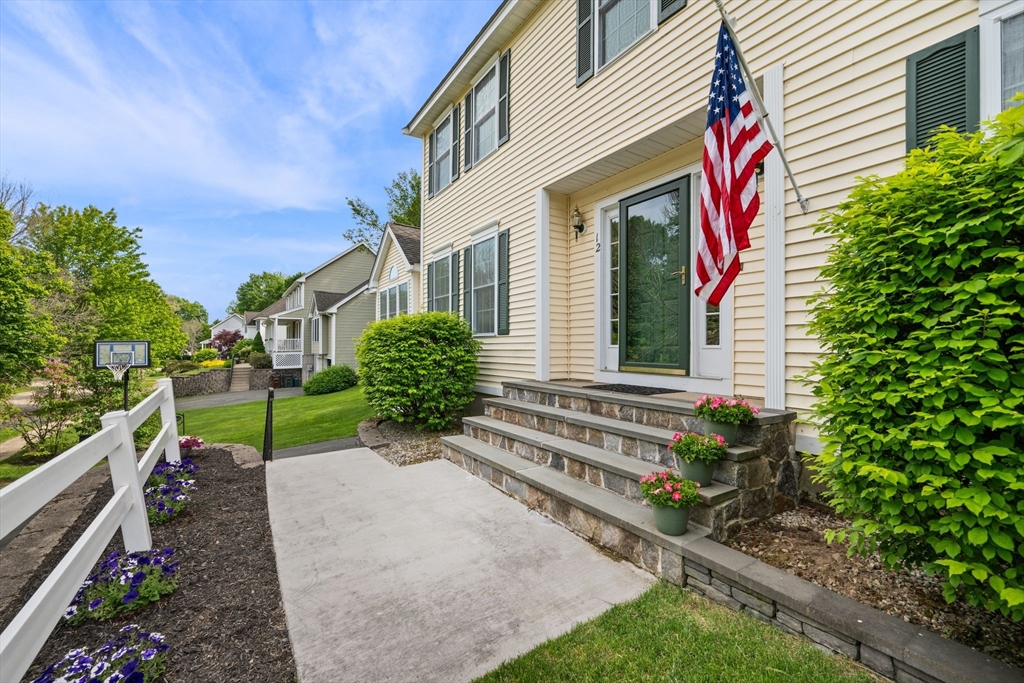 12 Olde Taverne Lane