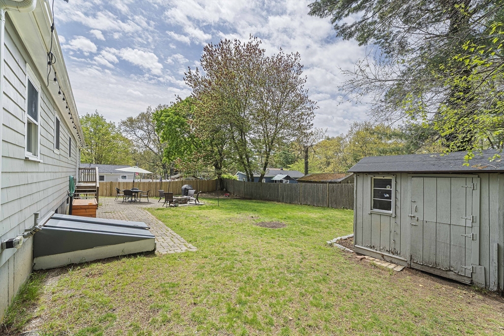 5 Pine Cir, Pembroke, MA Photo #30